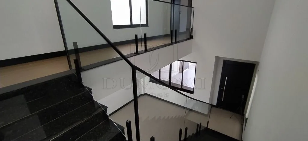 Sobrado à venda no Jardim Maracanã, em Foz do Iguaçu, ideal para famílias que buscam conforto, espaço e praticidade.