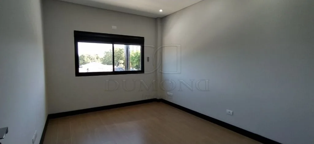Sobrado à venda no Jardim Maracanã, em Foz do Iguaçu, ideal para famílias que buscam conforto, espaço e praticidade.