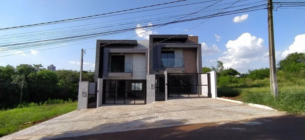 Sobrado à venda no Jardim Maracanã, em Foz do Iguaçu, ideal para famílias que buscam conforto, espaço e praticidade.
