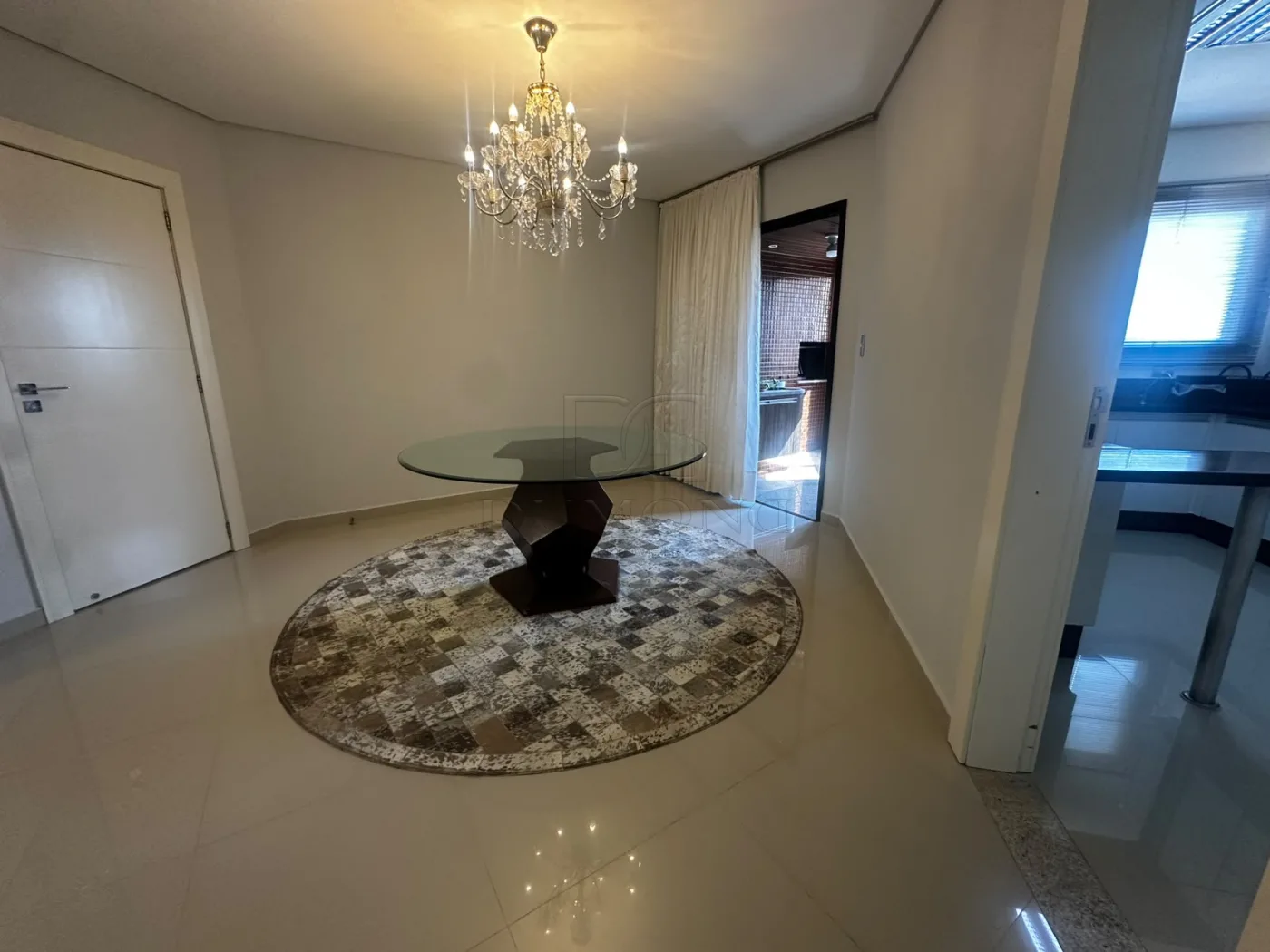 Apartamento de Alto Padrão com 02 Suítes no Maison Classic ? Centro