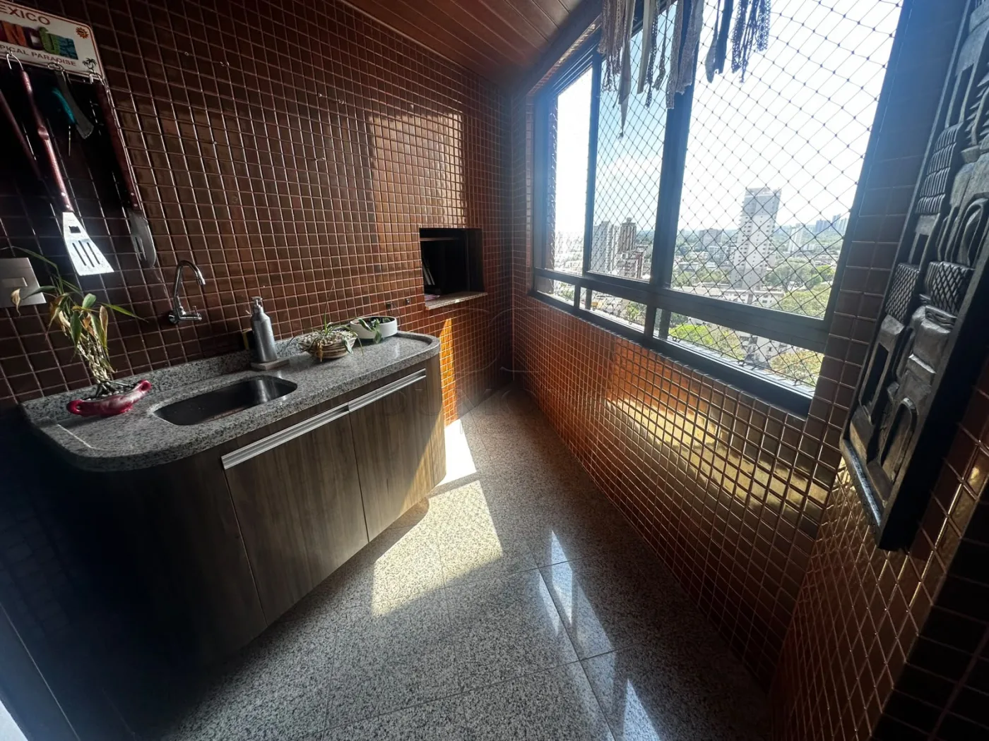 Apartamento de Alto Padrão com 02 Suítes no Maison Classic ? Centro