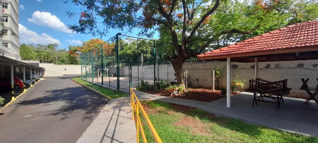 Apartamento Residencial Mobiliado Venda e Locação no Edifício Paraná