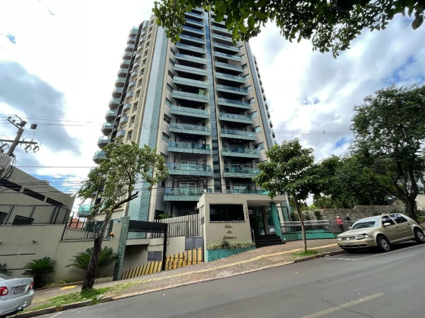 Lindo Apartamento de Alto Padrão à Venda no Edifício Solar das Gaivotas,Foz do Iguaçu/PR