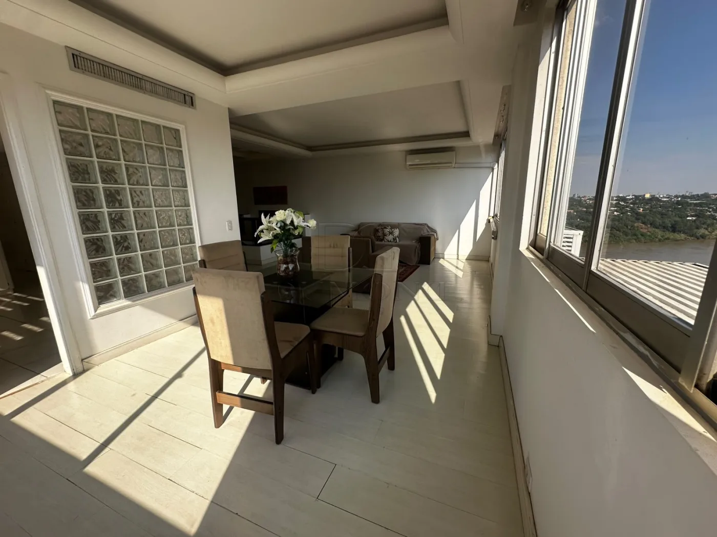 Apartamento Duplex para Alugar no Edifício Missões  Foz do Iguaçu/PR | 4 Dormitórios