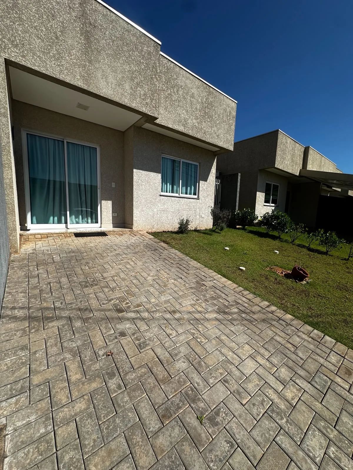 Excelente Casa Mobiliada para Locação no Residencial Veneza.