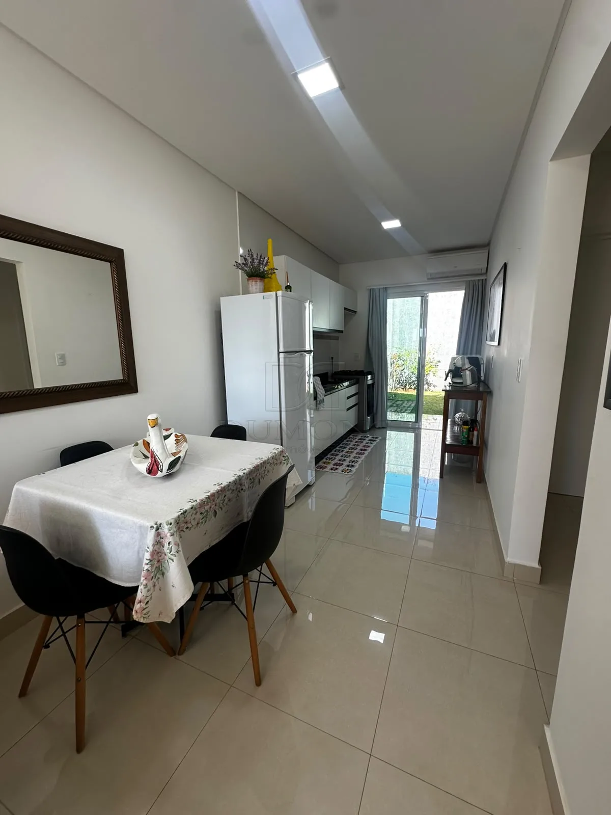 Excelente Casa Mobiliada para Locação no Residencial Veneza.