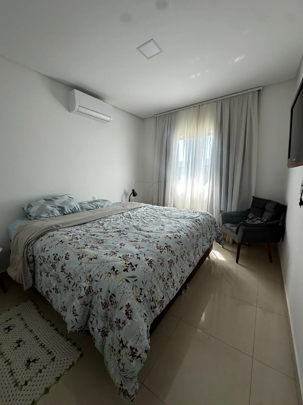 Excelente Casa Mobiliada para Locação no Residencial Veneza.