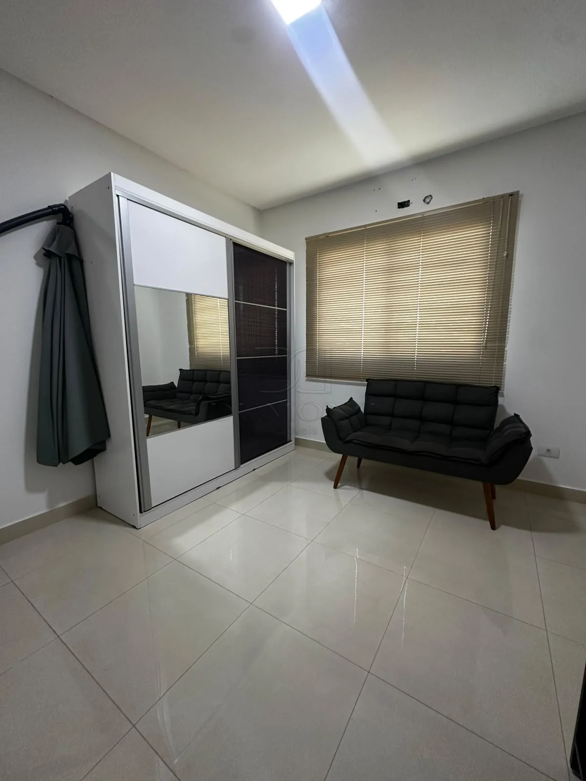 Excelente Casa Mobiliada para Locação no Residencial Veneza.