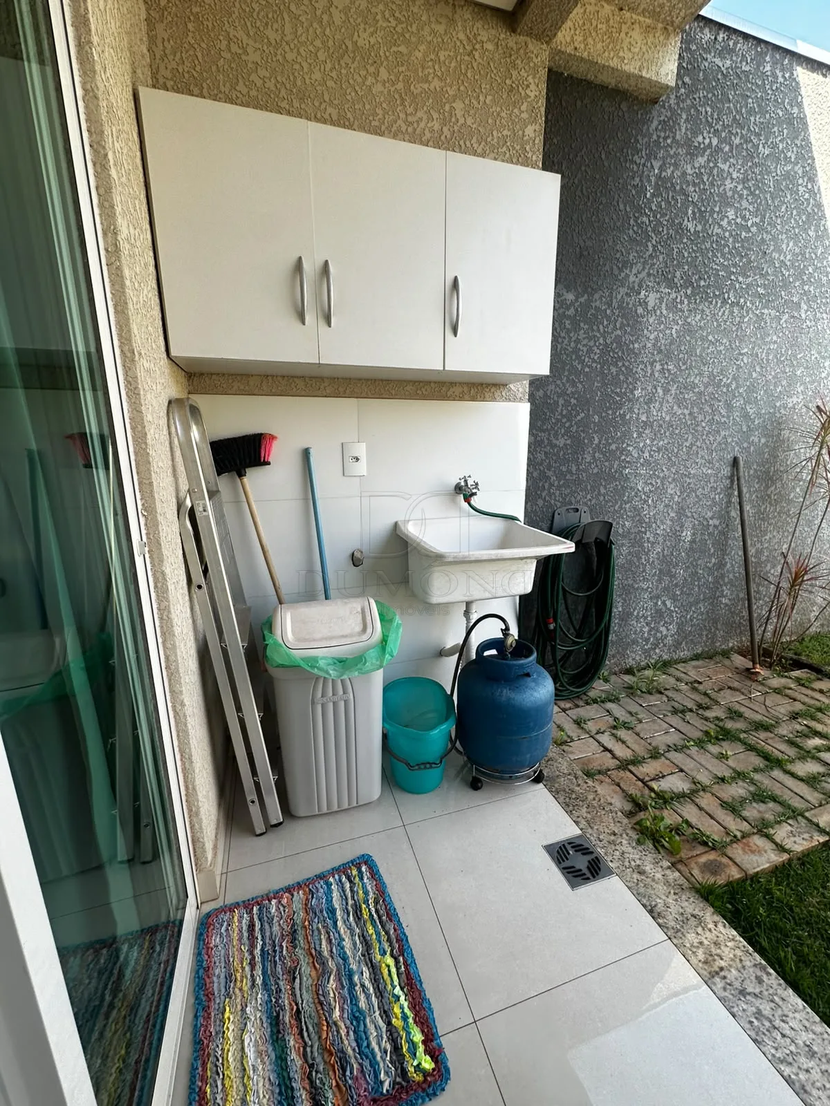 Excelente Casa Mobiliada para Locação no Residencial Veneza.