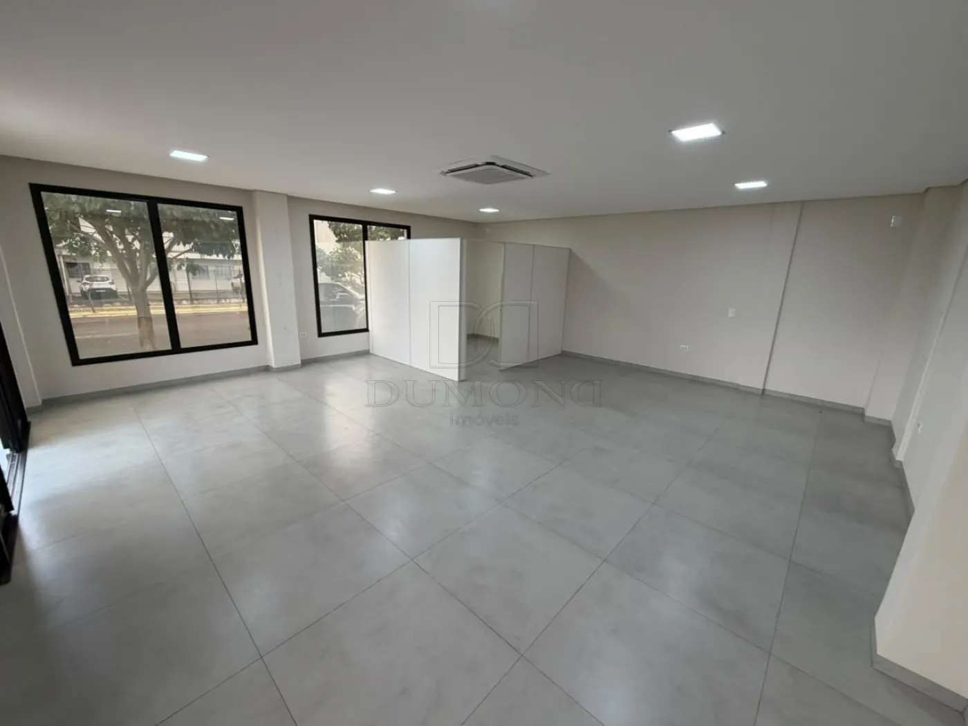 SALA COMERCIAL À LOCAÇÃO NO JARDIM IPÊ IV EM FOZ DO IGUAÇU/PR