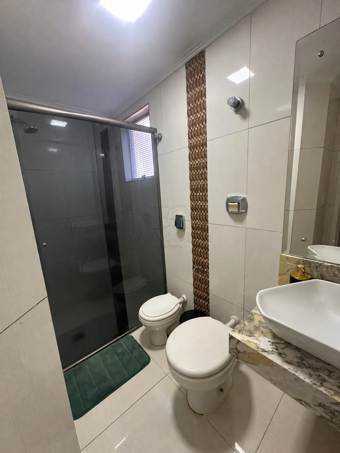 Apartamento com 2 dormitórios, sendo 1 suíte com closet, no Edifício Residencial Shangri-Lá