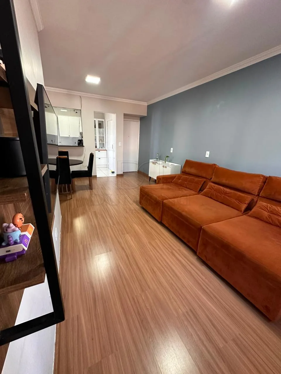 Apartamento com 2 dormitórios, sendo 1 suíte com closet, no Edifício Residencial Shangri-Lá