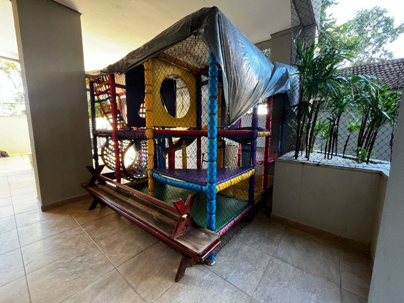 APARTAMENTO PARA LOCAÇÃO COM 3 DORMITÓRIOS NO EDIFÍCIO SAINT PETER EM FOZ DO IGUAÇU!!