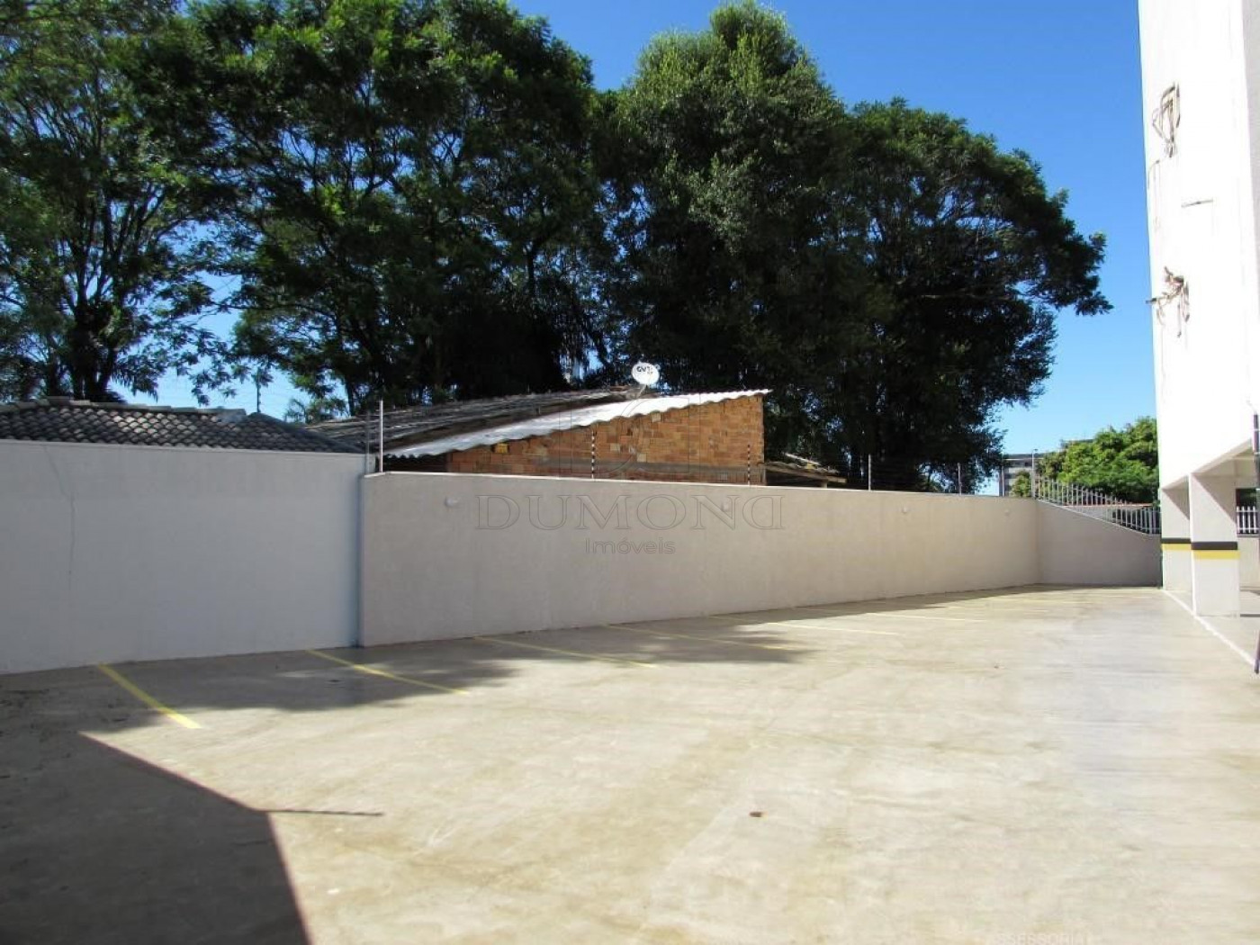 SALA COMERCIAL SEMI MOBILIADA PARA LOCAÇÃO NO EDIFÍCIO CAESAR TOWER!