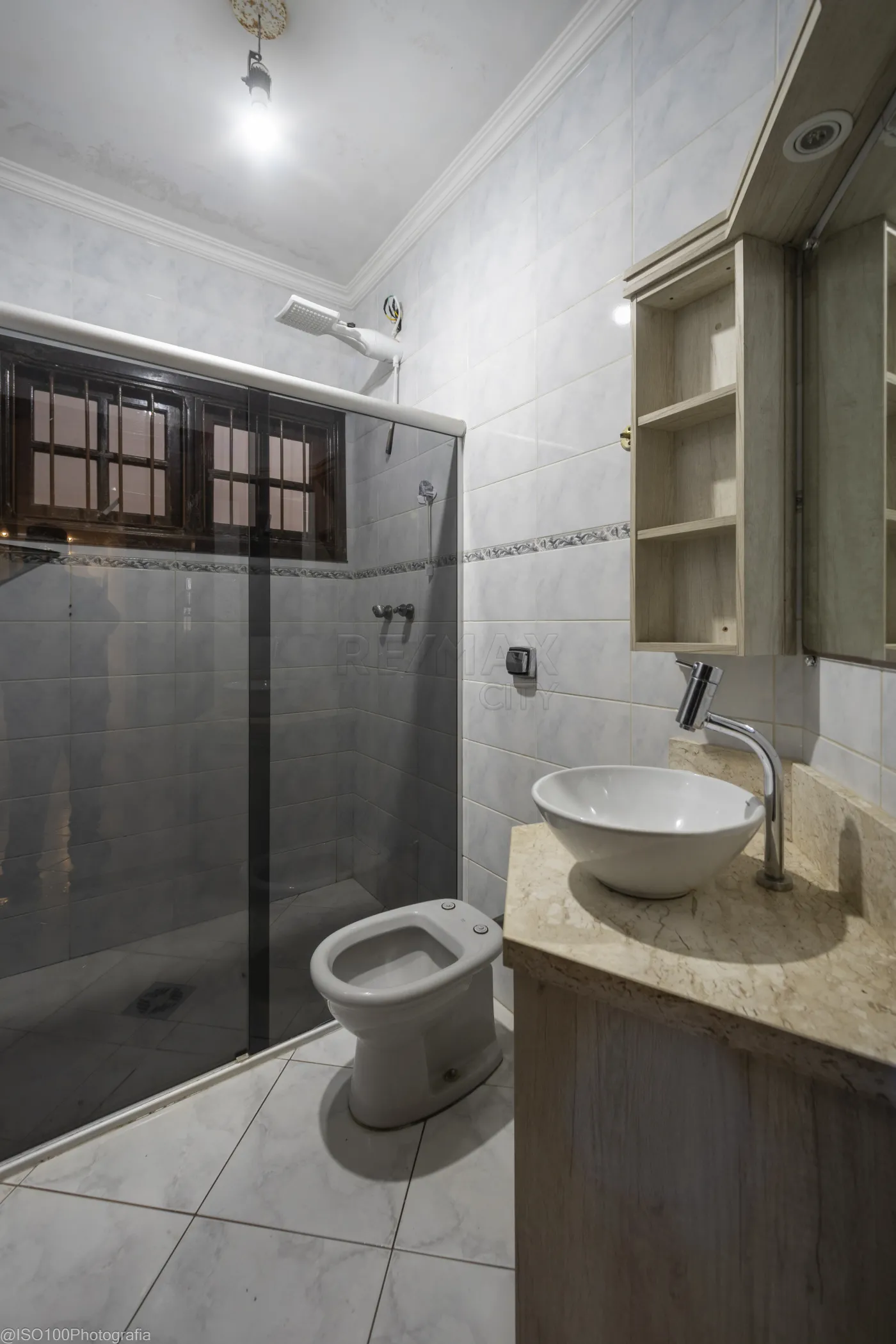 Alugar Casa / Padr&atilde;o em V&aacute;rzea Paulista R$ 8.000,00 - Foto 17
