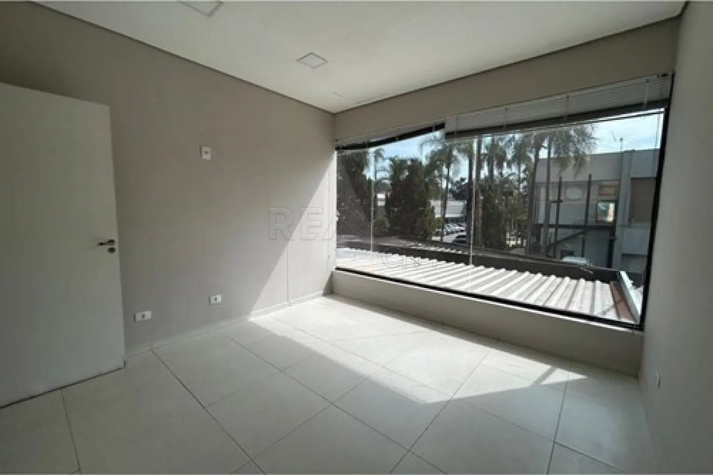 Alugar Comercial / Ponto Comercial em Itatiba R$ 4.610,00 - Foto 10
