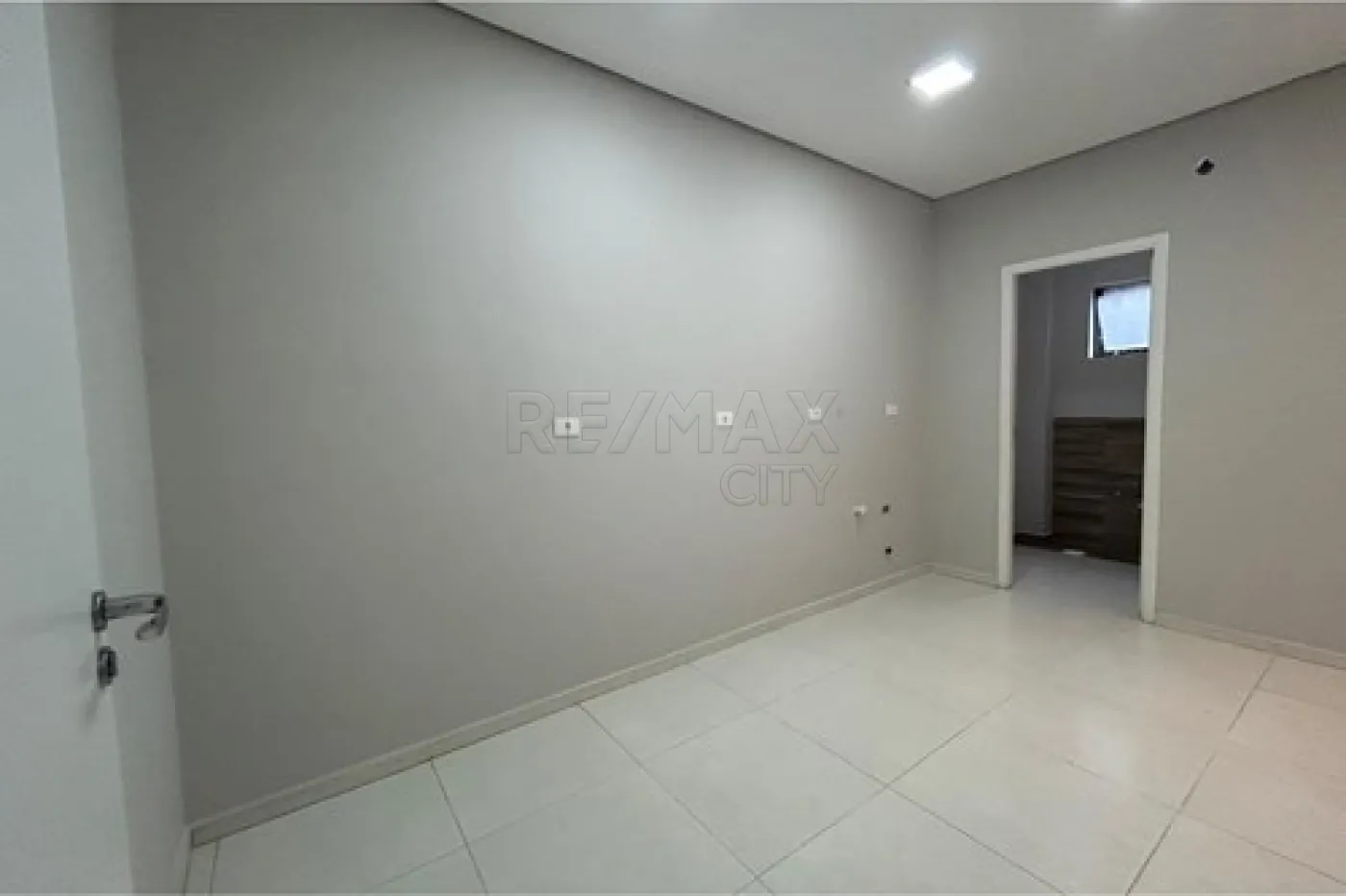 Alugar Comercial / Ponto Comercial em Itatiba R$ 4.610,00 - Foto 11