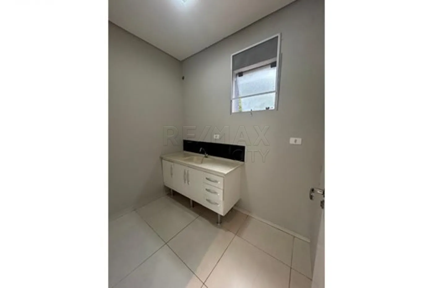 Alugar Comercial / Ponto Comercial em Itatiba R$ 4.610,00 - Foto 15