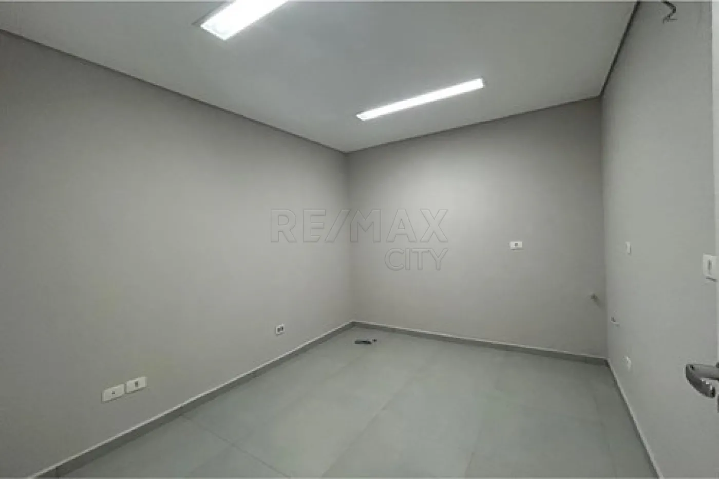 Alugar Comercial / Ponto Comercial em Itatiba R$ 4.610,00 - Foto 31