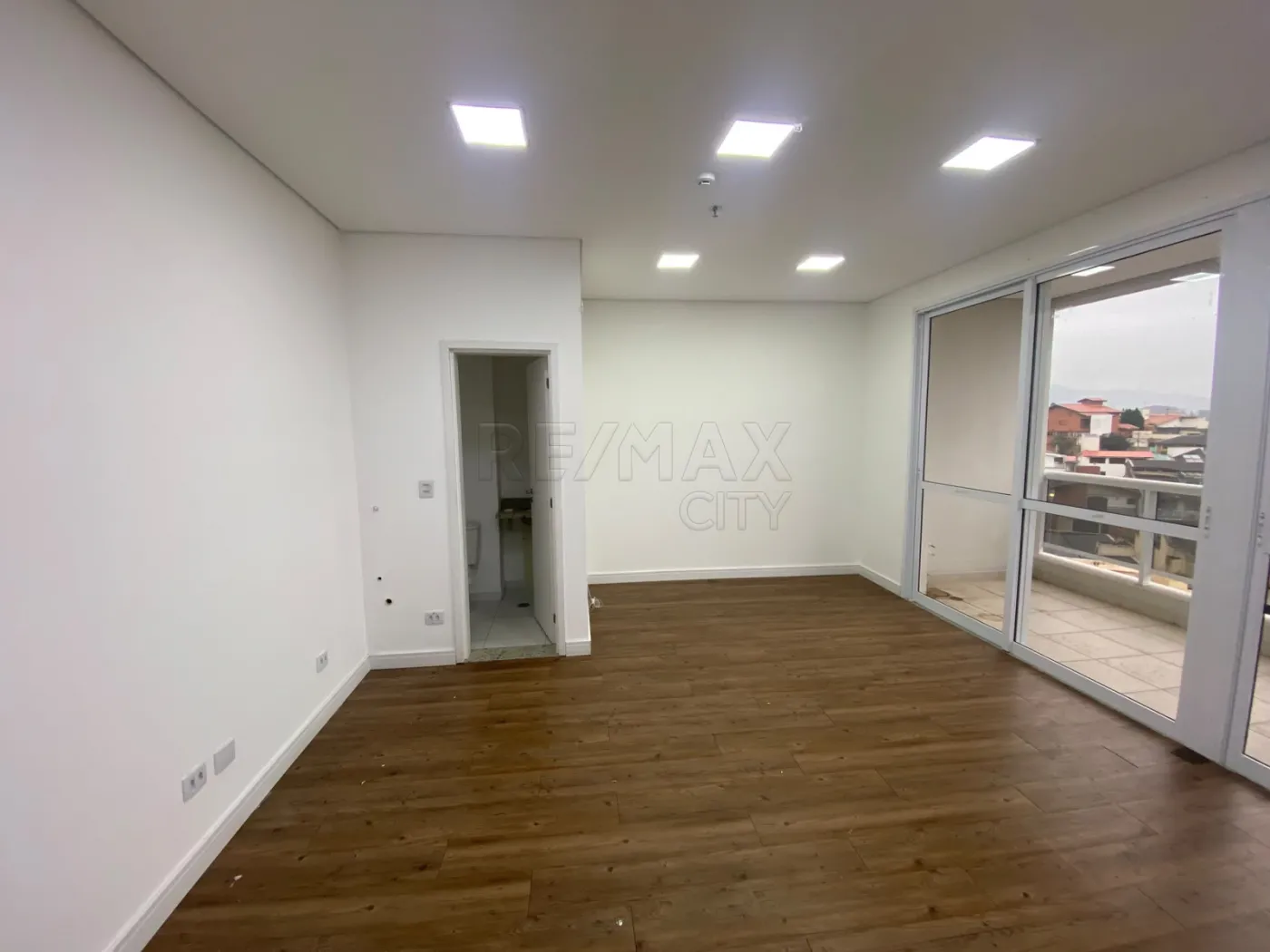 Alugar Comercial / Sal&atilde;o em Condom&iacute;nio em Jundia&iacute; R$ 2.900,00 - Foto 22