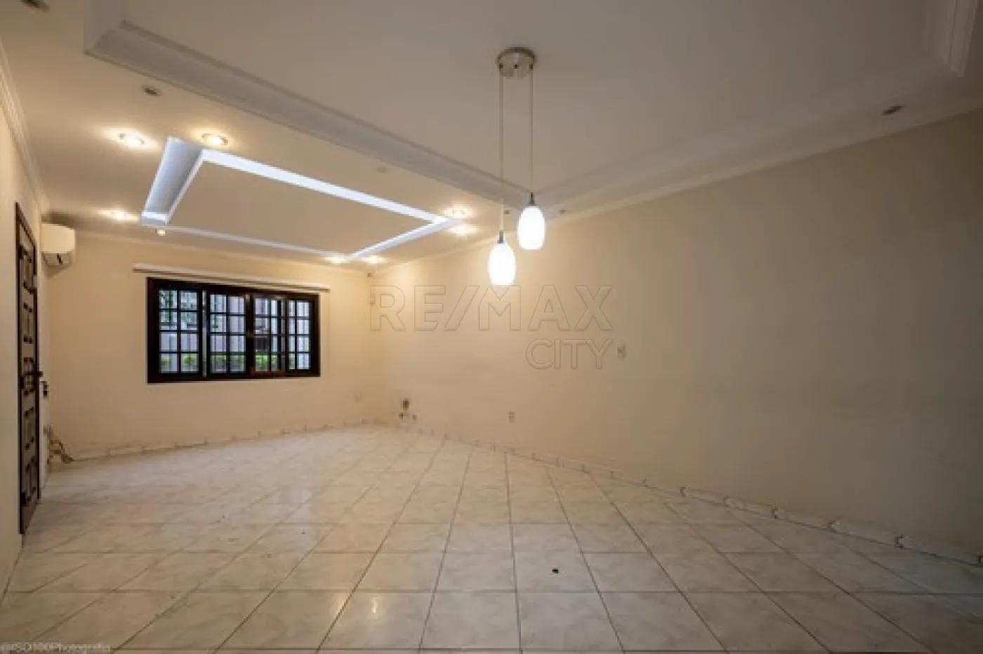 Comprar Casa / Padr&atilde;o em V&aacute;rzea Paulista R$ 800.000,00 - Foto 4