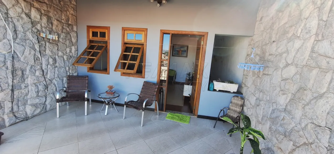 Comprar Casa / Padr&atilde;o em V&aacute;rzea Paulista R$ 635.000,00 - Foto 14