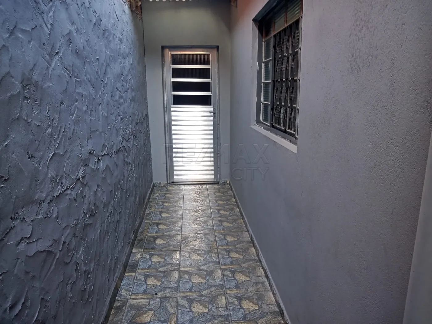 Comprar Casa / Padr&atilde;o em V&aacute;rzea Paulista R$ 340.000,00 - Foto 3