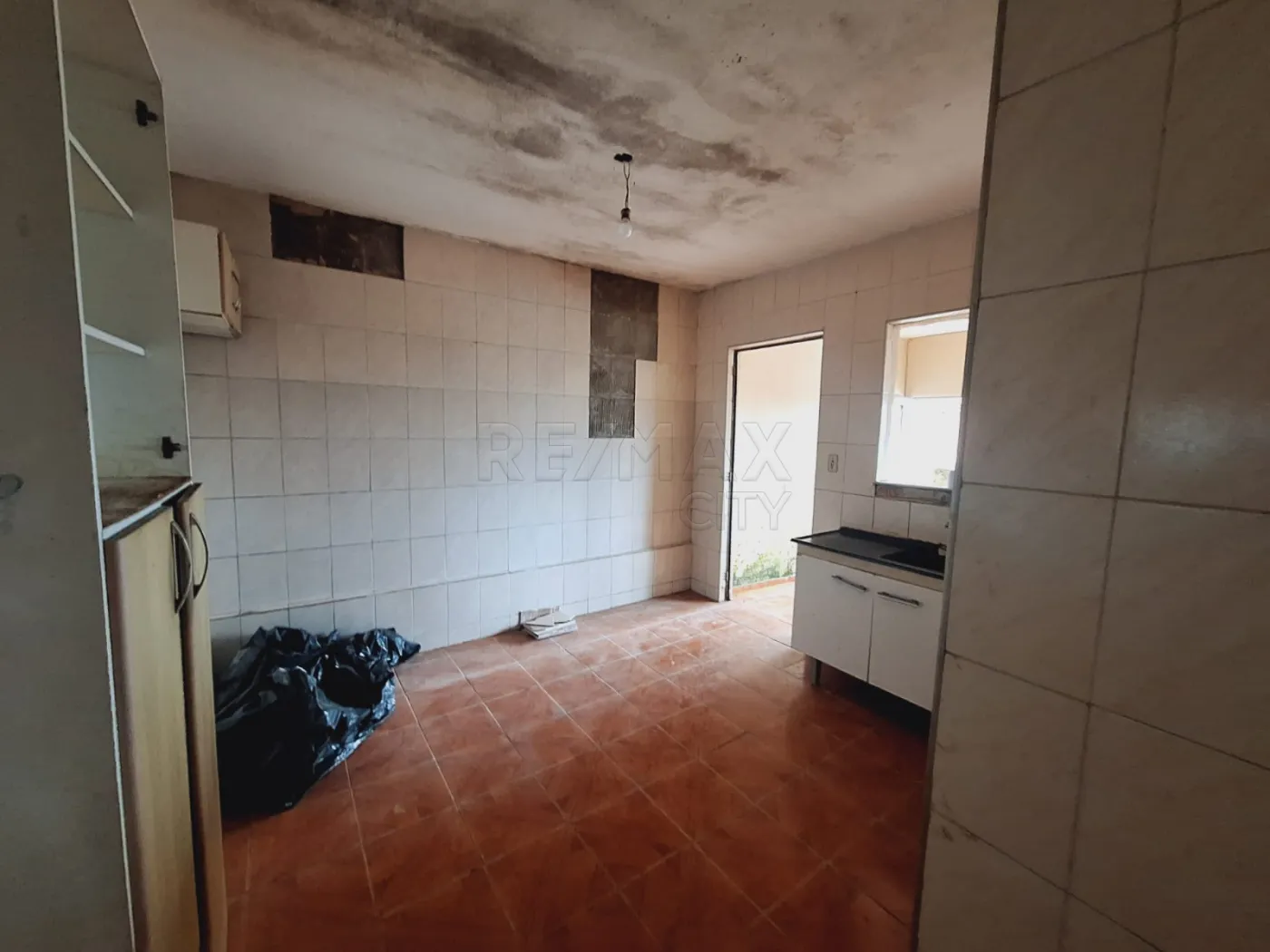 Comprar Casa / Padr&atilde;o em V&aacute;rzea Paulista R$ 391.000,00 - Foto 4