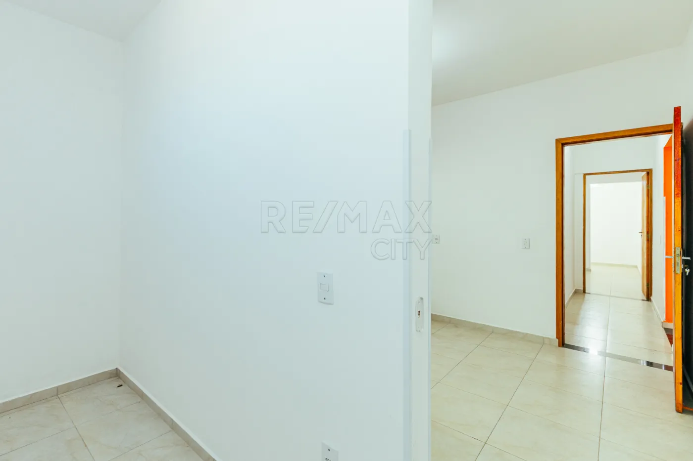 Comprar Casa / Padr&atilde;o em V&aacute;rzea Paulista R$ 480.000,00 - Foto 4