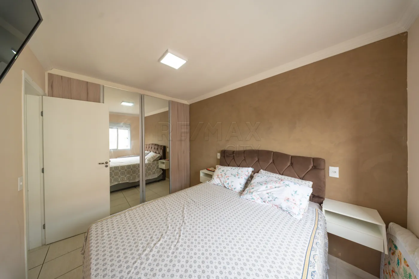 Comprar Apartamento / Padr&atilde;o em V&aacute;rzea Paulista R$ 400.000,00 - Foto 9