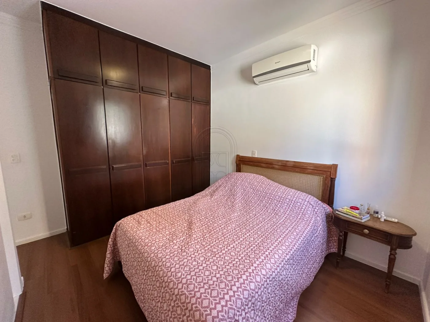 Comprar Apartamento / Padr&atilde;o em Londrina R$ 500.000,00 - Foto 12