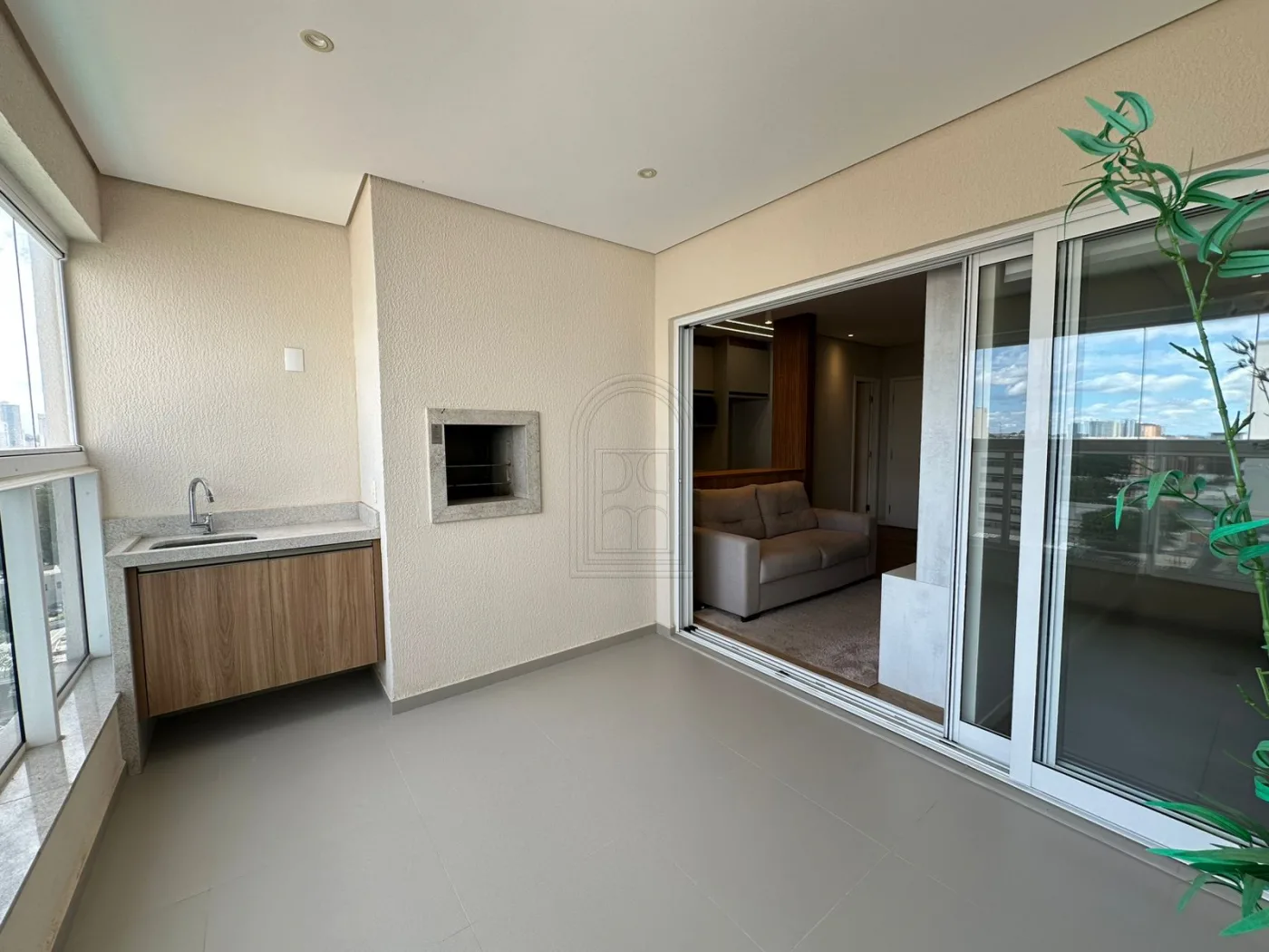 Comprar Apartamento / Padr&atilde;o em Londrina R$ 535.000,00 - Foto 5