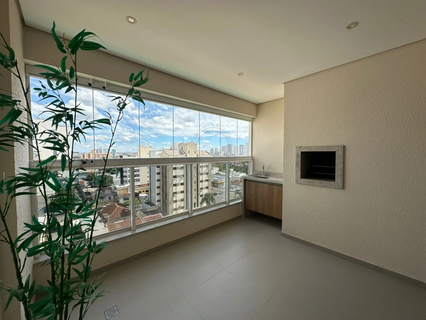 Comprar Apartamento / Padr&atilde;o em Londrina R$ 535.000,00 - Foto 6