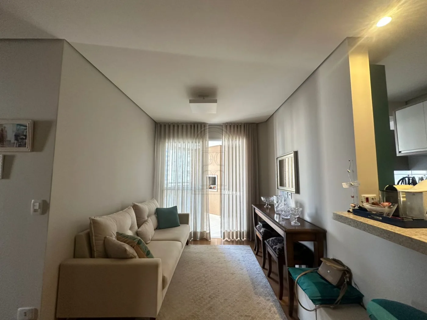 Comprar Apartamento / Padr&atilde;o em Londrina R$ 700.000,00 - Foto 3