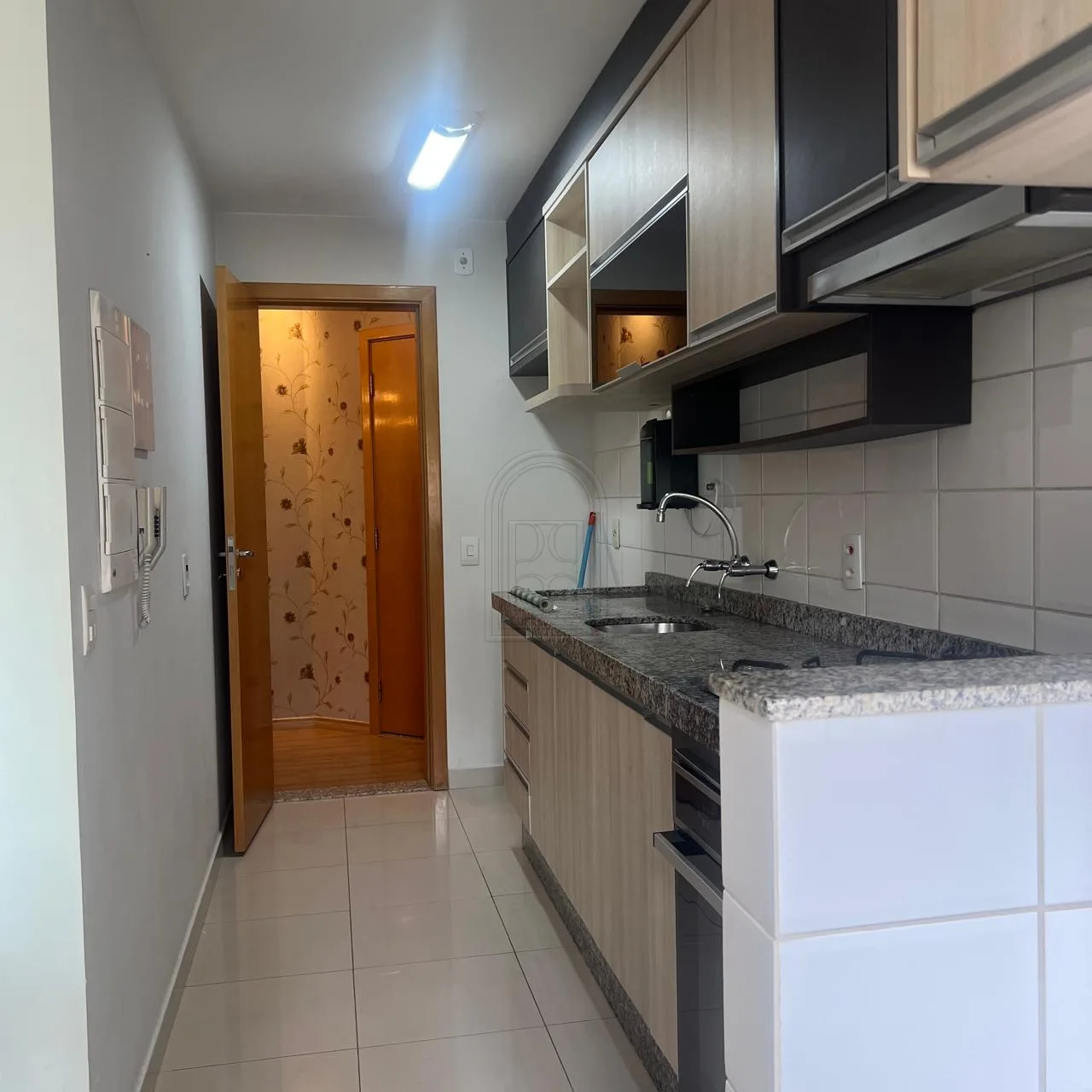 Comprar Apartamento / Padr&atilde;o em Londrina R$ 765.000,00 - Foto 8