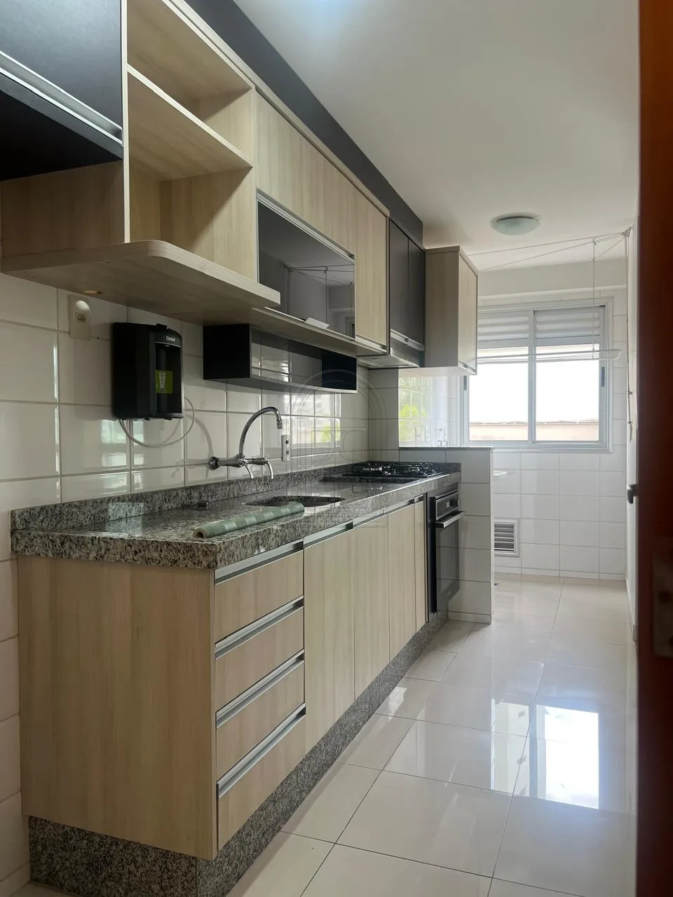 Comprar Apartamento / Padr&atilde;o em Londrina R$ 765.000,00 - Foto 10