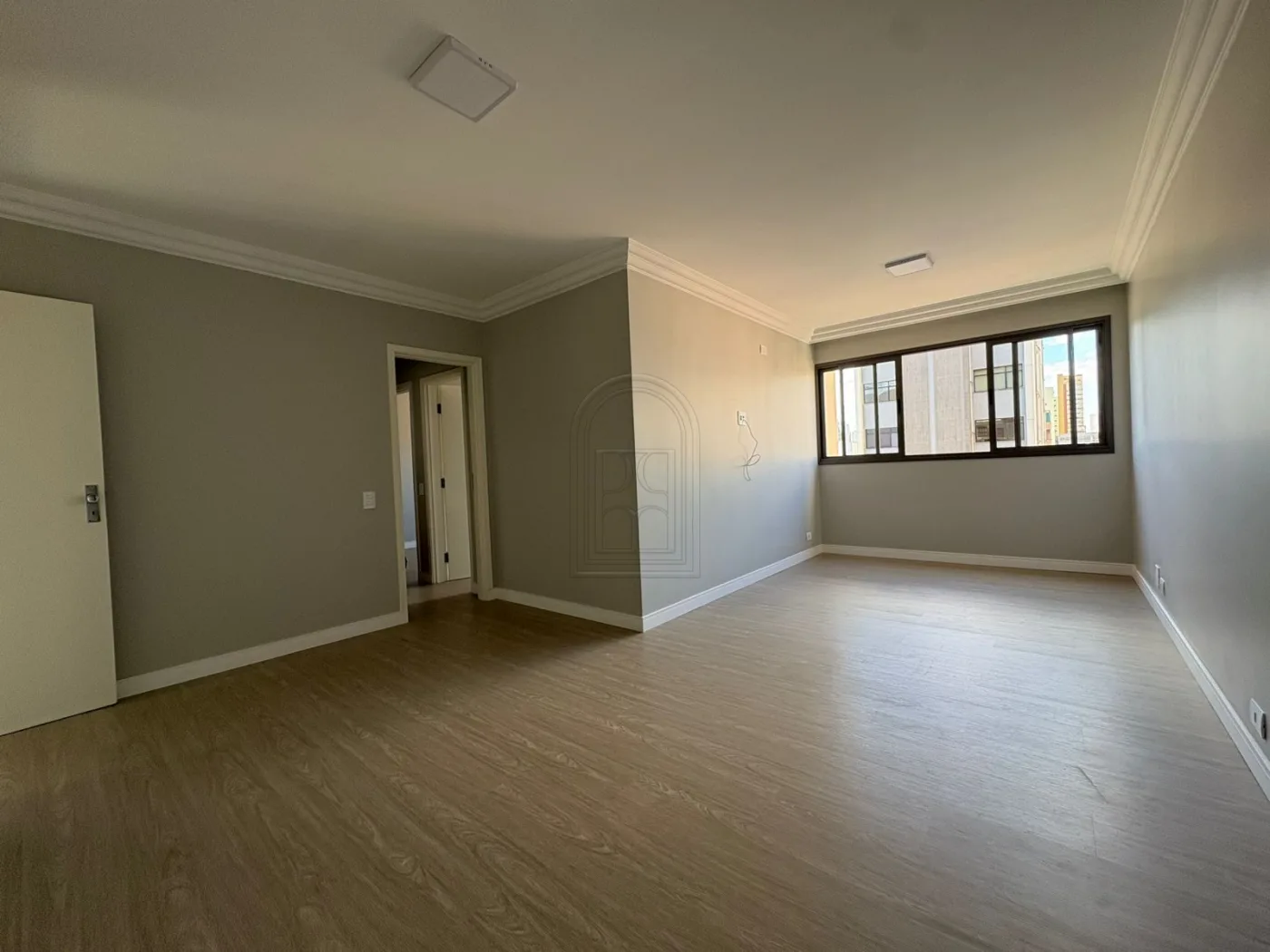 Comprar Apartamento / Padr&atilde;o em Londrina R$ 650.000,00 - Foto 1