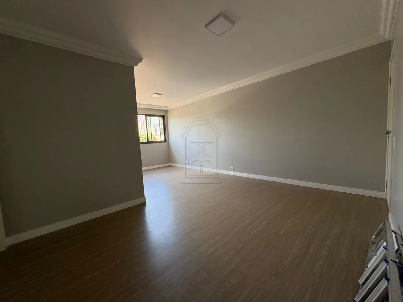 Comprar Apartamento / Padr&atilde;o em Londrina R$ 650.000,00 - Foto 3