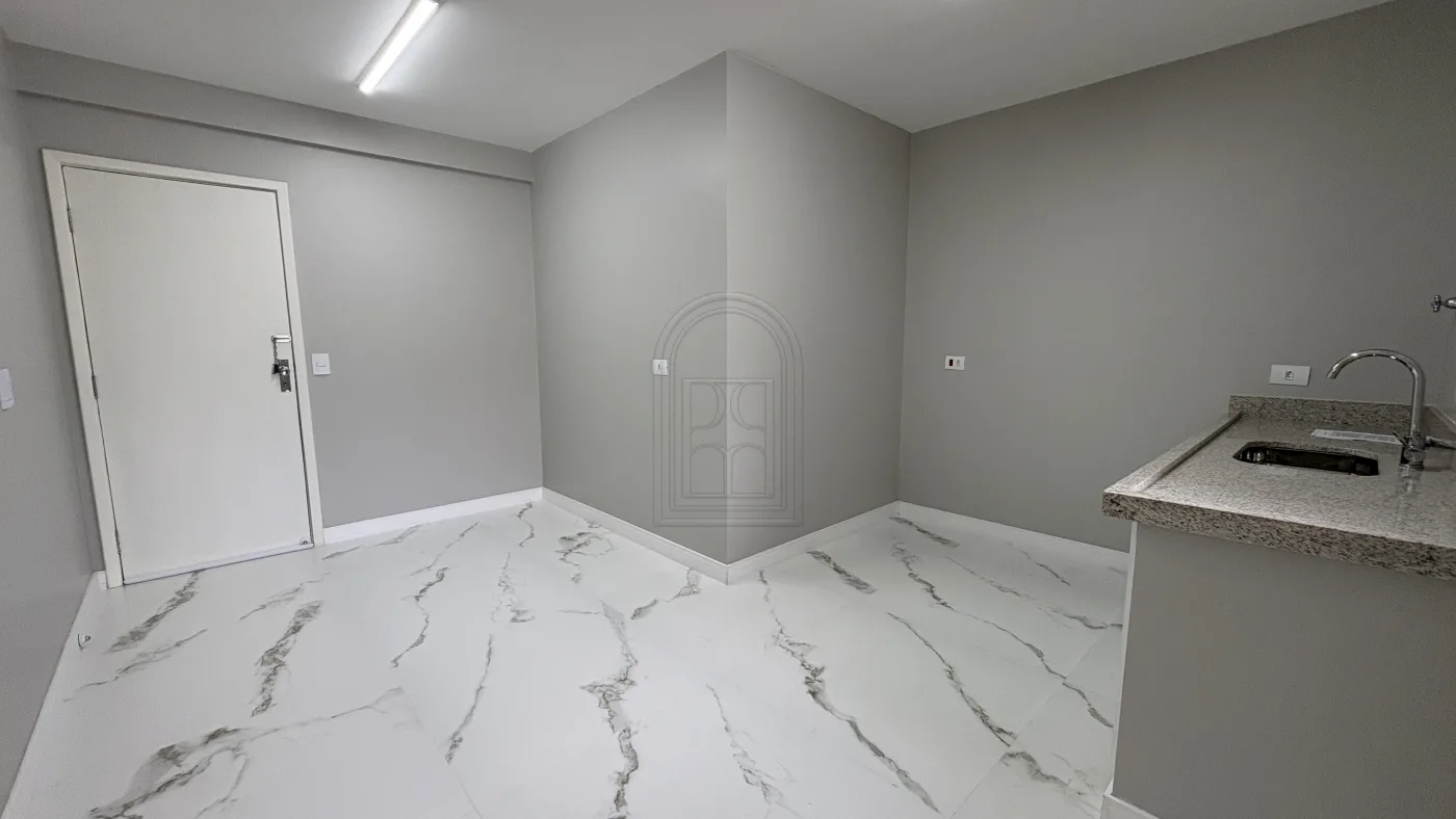 Comprar Apartamento / Padr&atilde;o em Londrina R$ 650.000,00 - Foto 5