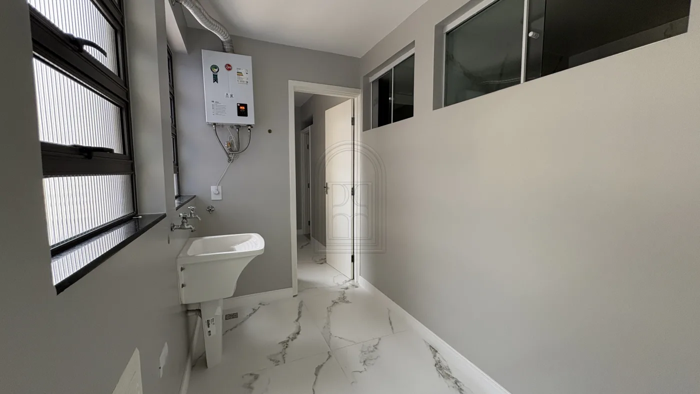 Comprar Apartamento / Padr&atilde;o em Londrina R$ 650.000,00 - Foto 6