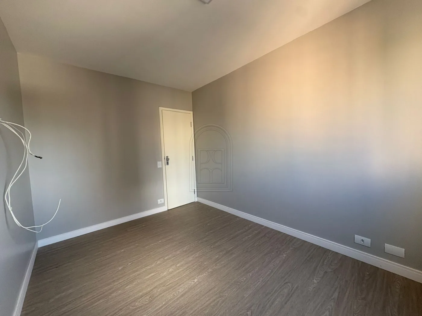 Comprar Apartamento / Padr&atilde;o em Londrina R$ 650.000,00 - Foto 11