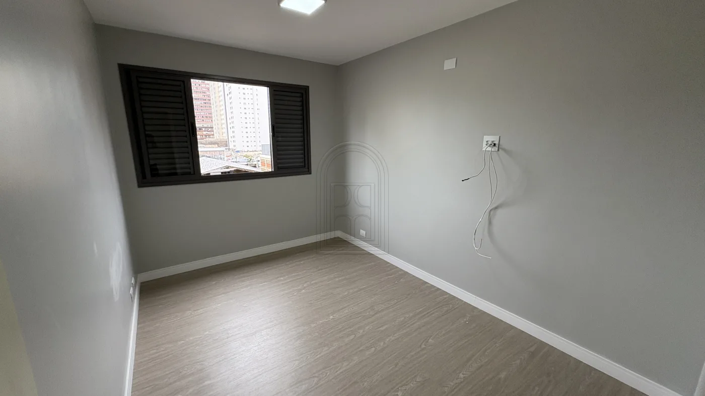 Comprar Apartamento / Padr&atilde;o em Londrina R$ 650.000,00 - Foto 15