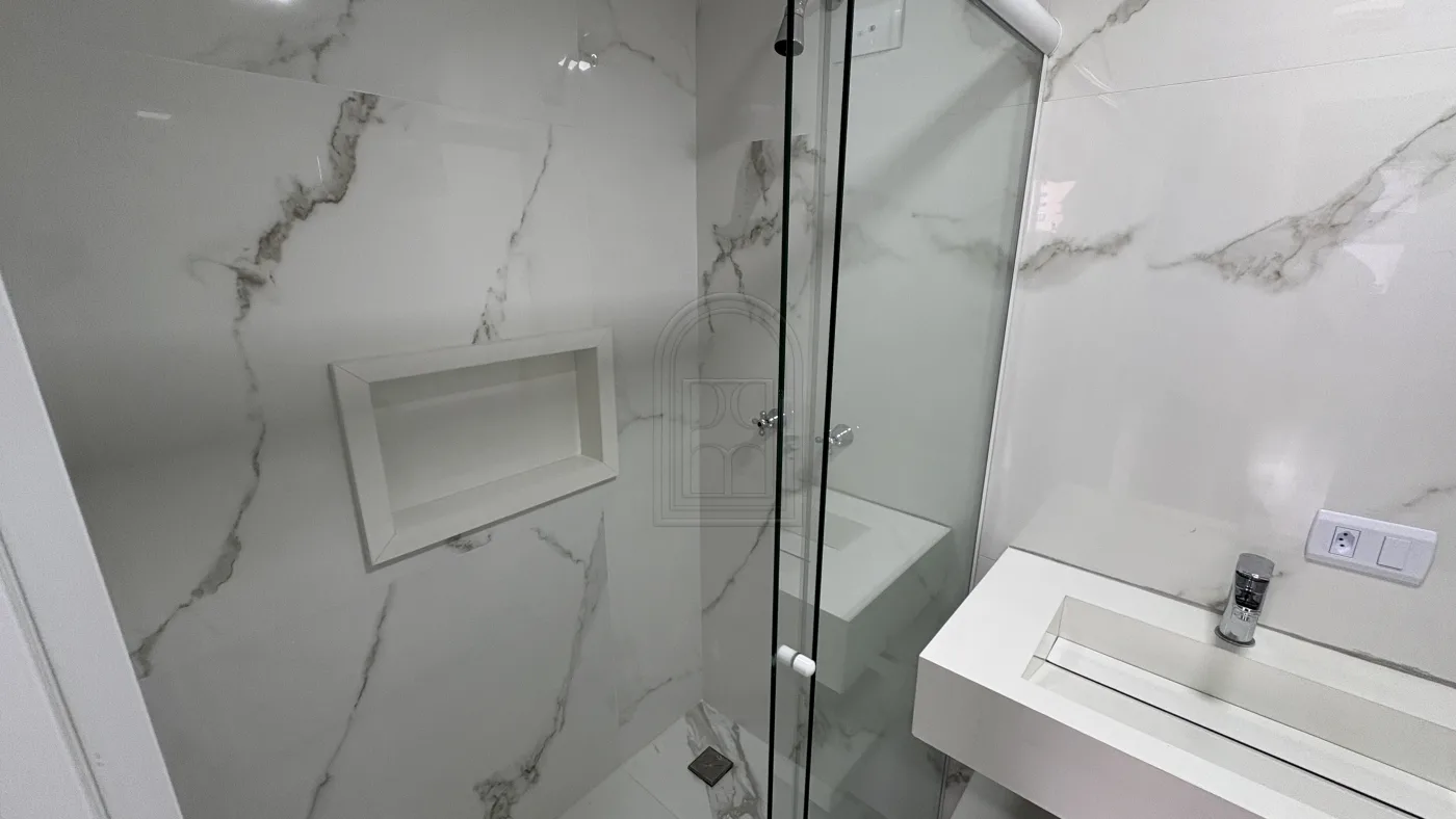 Comprar Apartamento / Padr&atilde;o em Londrina R$ 650.000,00 - Foto 20