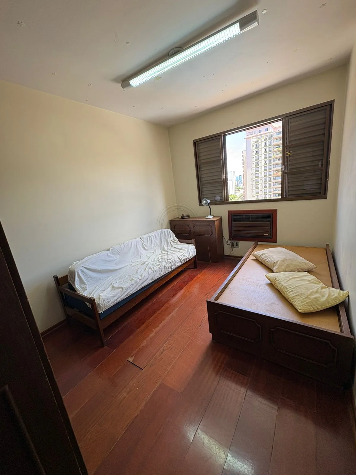 Comprar Apartamento / Padr&atilde;o em Londrina R$ 430.000,00 - Foto 13