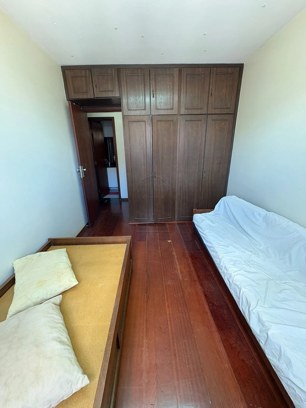 Comprar Apartamento / Padr&atilde;o em Londrina R$ 430.000,00 - Foto 14
