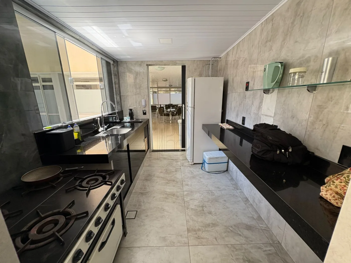Comprar Apartamento / Padr&atilde;o em Londrina R$ 430.000,00 - Foto 26