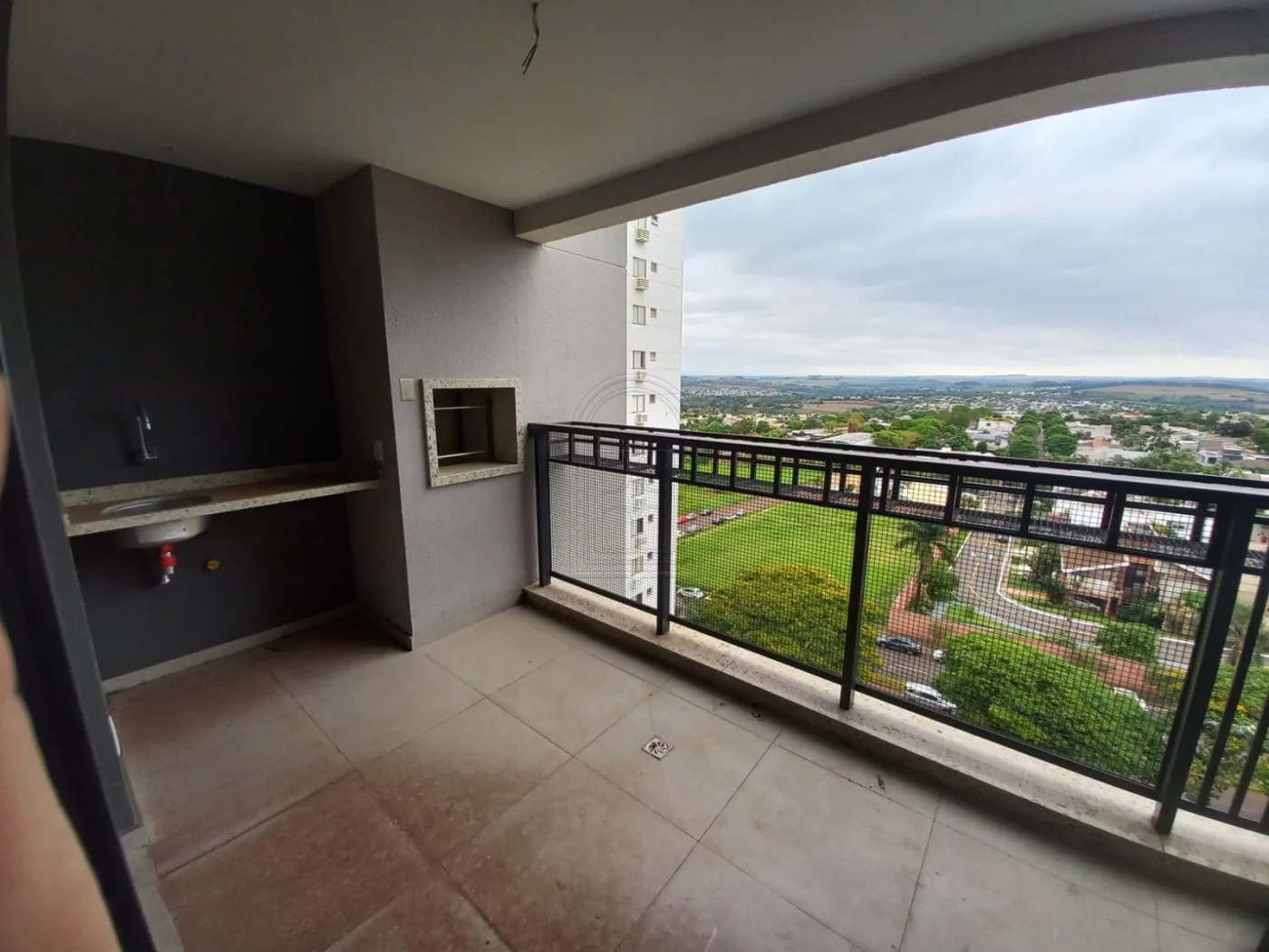 Comprar Apartamento / Padr&atilde;o em Londrina R$ 798.000,00 - Foto 5