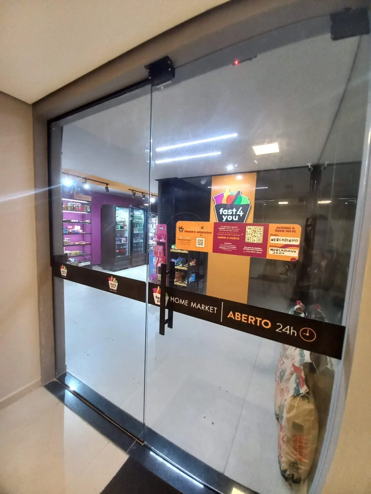 Comprar Apartamento / Padr&atilde;o em Londrina R$ 798.000,00 - Foto 12