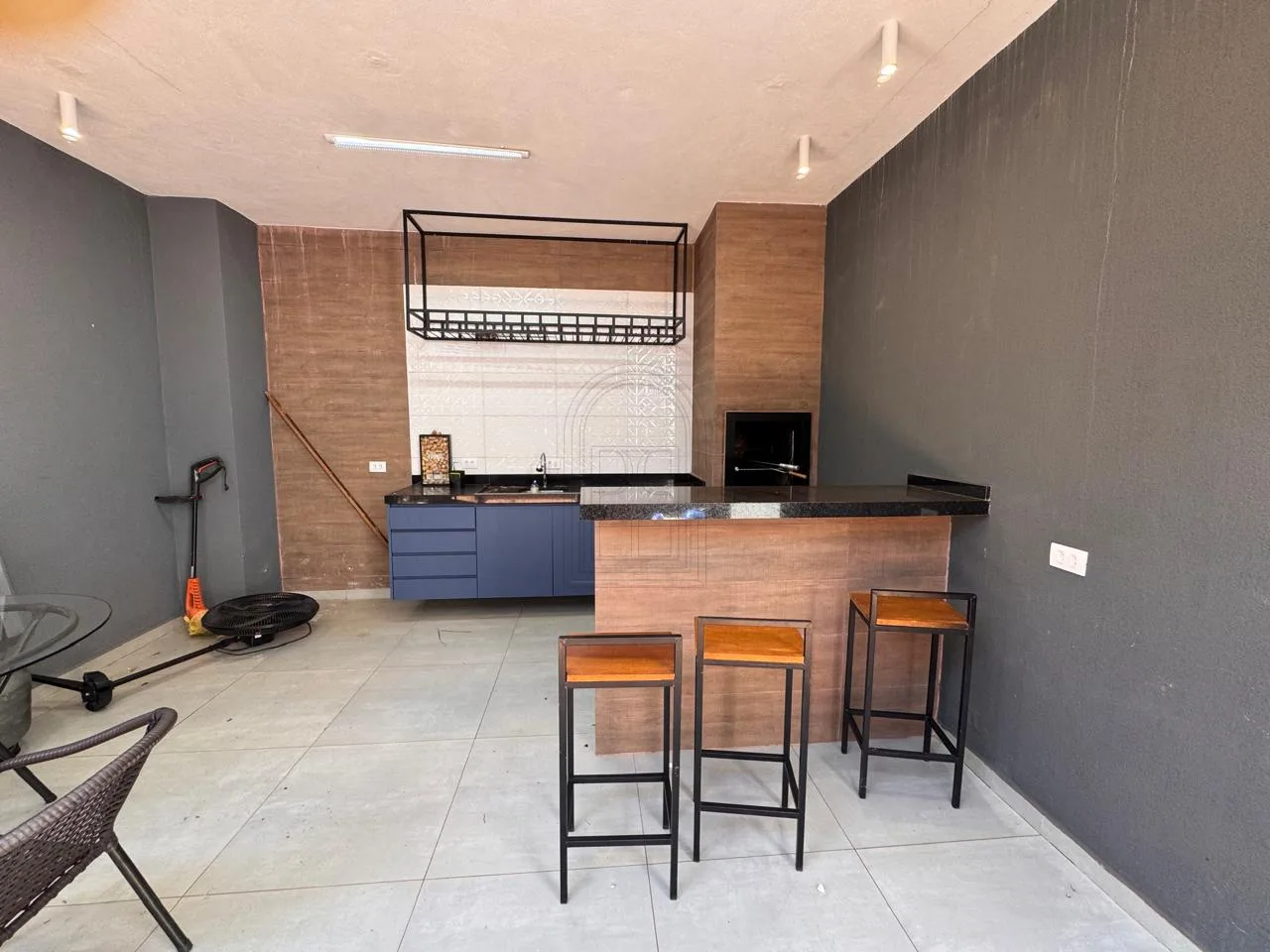 Comprar Casa / Padr&atilde;o em Londrina R$ 700.000,00 - Foto 8