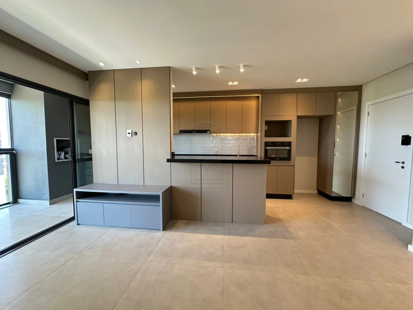 Comprar Apartamento / Padr&atilde;o em Londrina - Foto 1